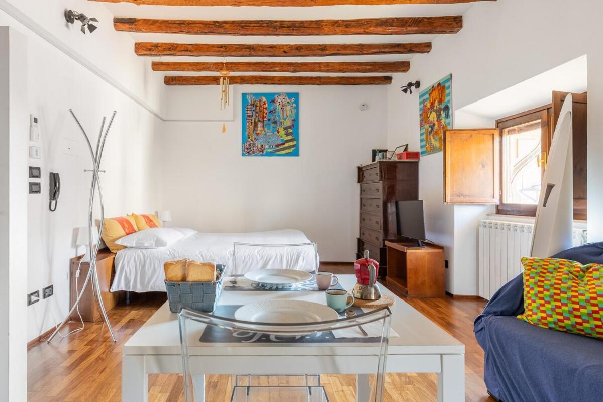 Apartmán Monolocale Sui Tetti Di Bologna - Via Indipendenza Exteriér fotografie