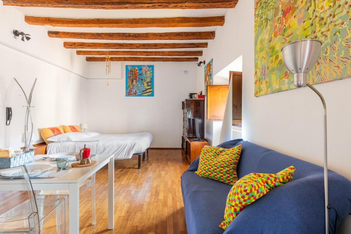Apartmán Monolocale Sui Tetti Di Bologna - Via Indipendenza Exteriér fotografie