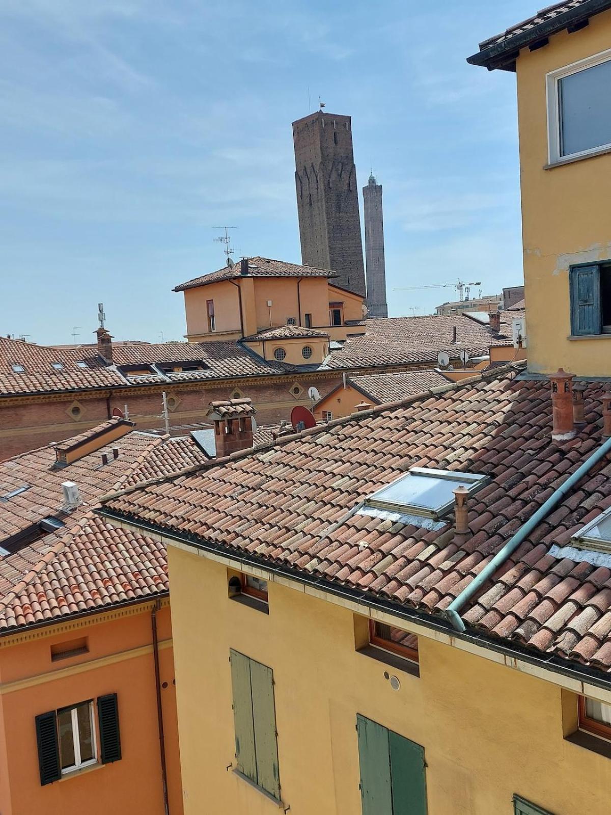 Apartmán Monolocale Sui Tetti Di Bologna - Via Indipendenza Exteriér fotografie